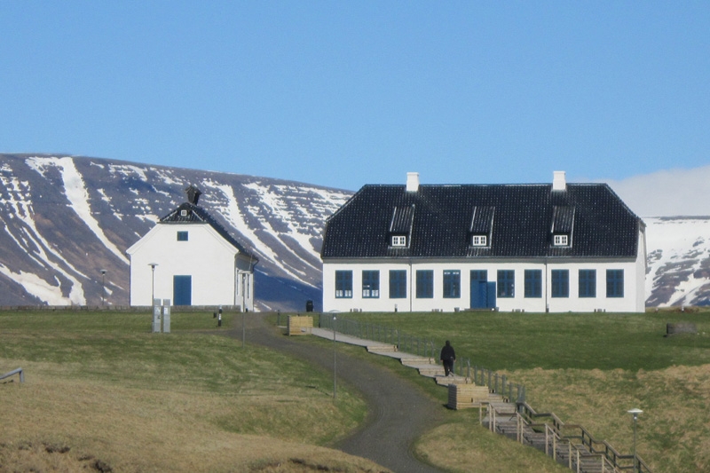 Viðeyjarkirkja og Viðeyjarstofa